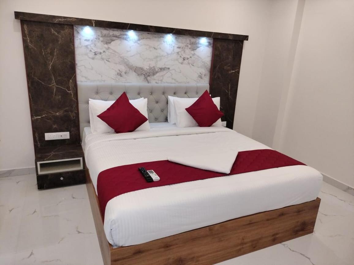 Mayuri Residency Hotel Attibele Exterior photo